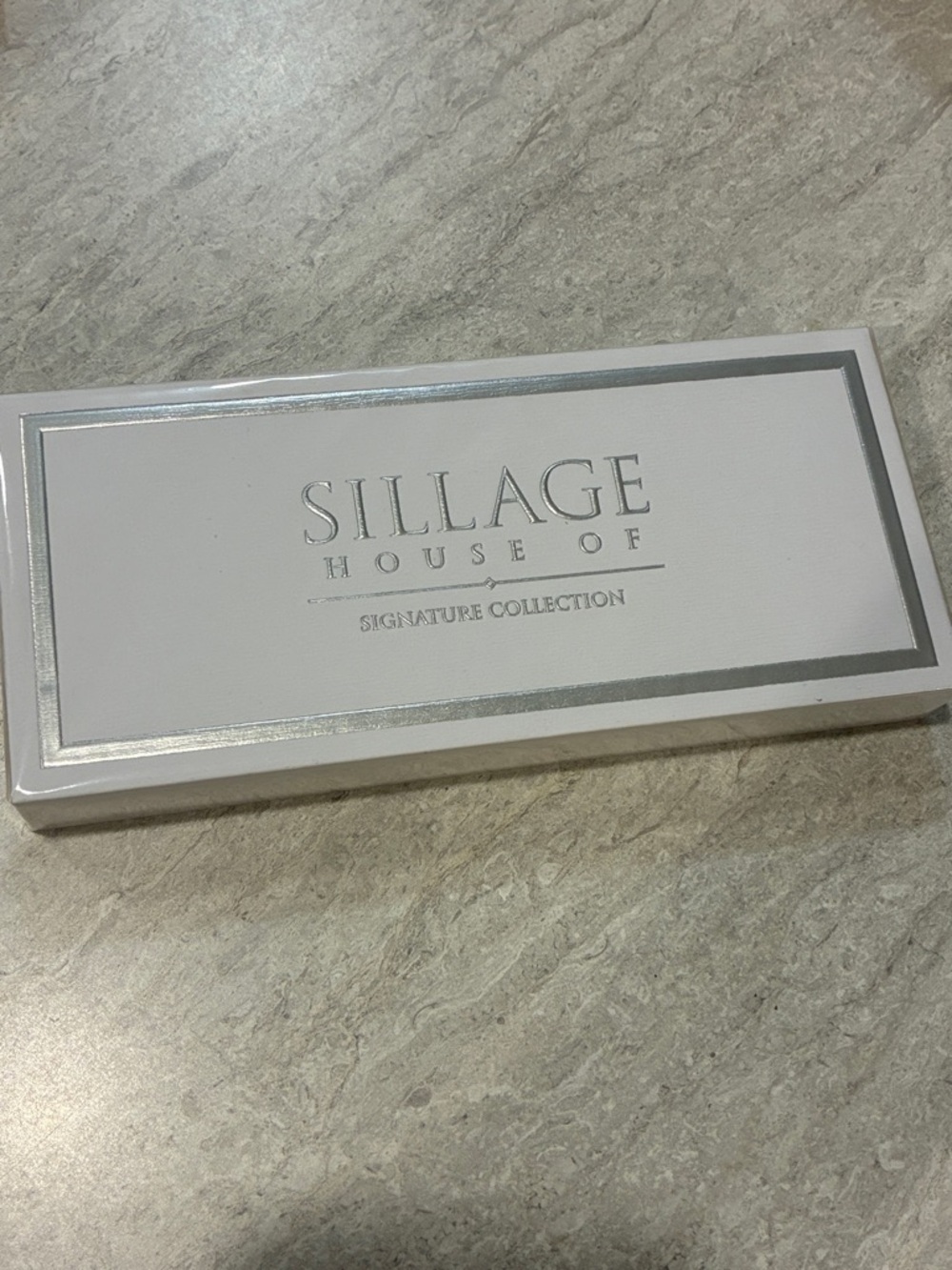 Sillage Fragrance Sample Set for Women - Assorted Amber & Clear Vials